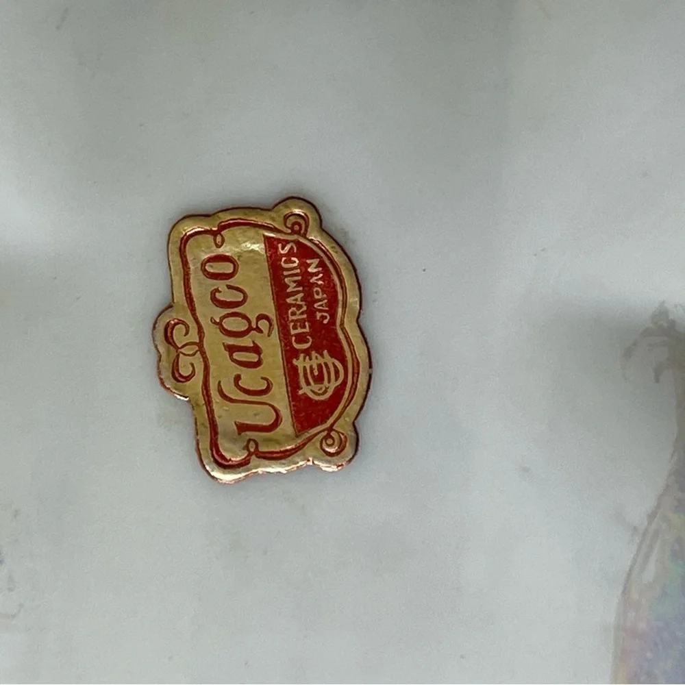 Elegant White and Gold Ceramic Trinket Box vintage